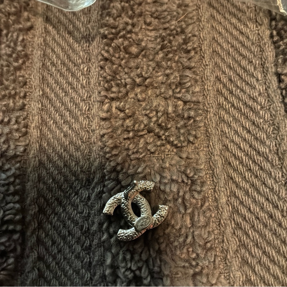 CHANEL DIAMOND STUDS NWOT - Picture 4 of 5